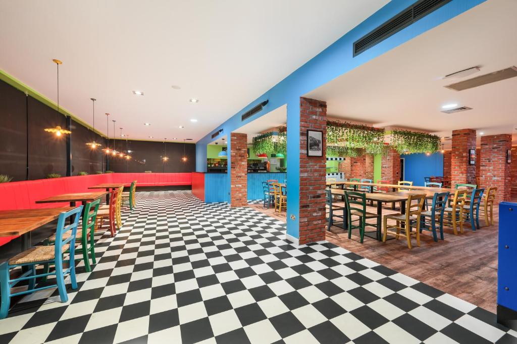 Holiday Inn Aberdeen West