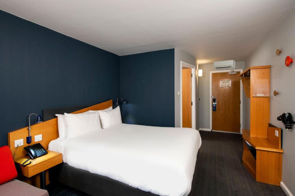 Holiday Inn Express Newport