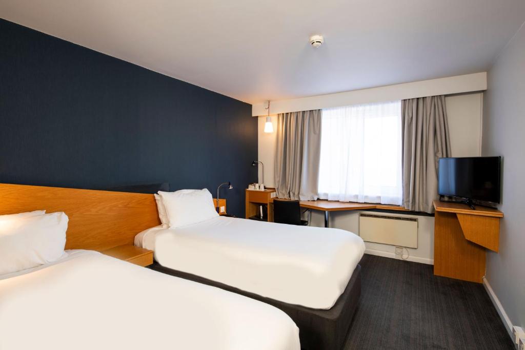 Holiday Inn Express Newport