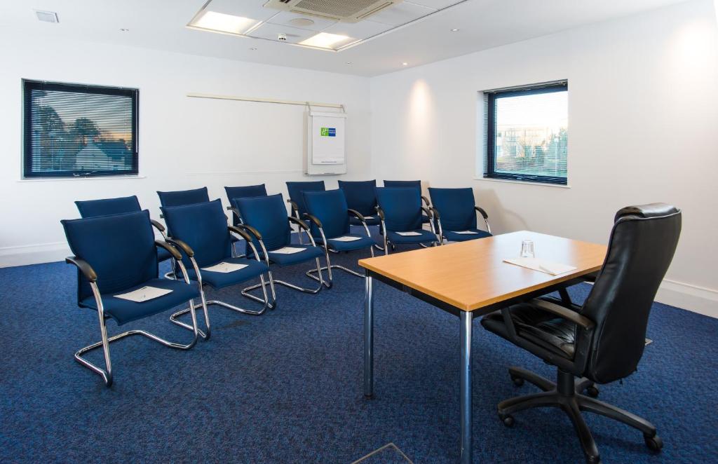 Holiday Inn Express Newport