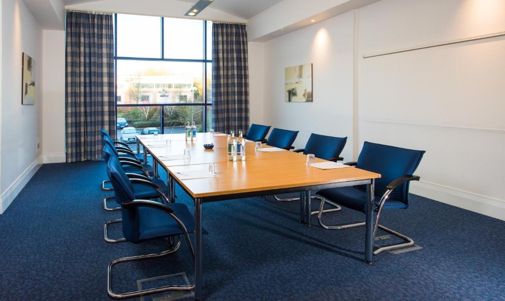 Holiday Inn Express Newport