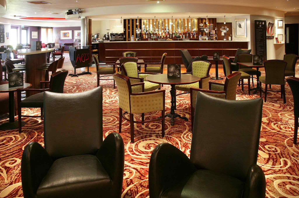 Mercure Livingston