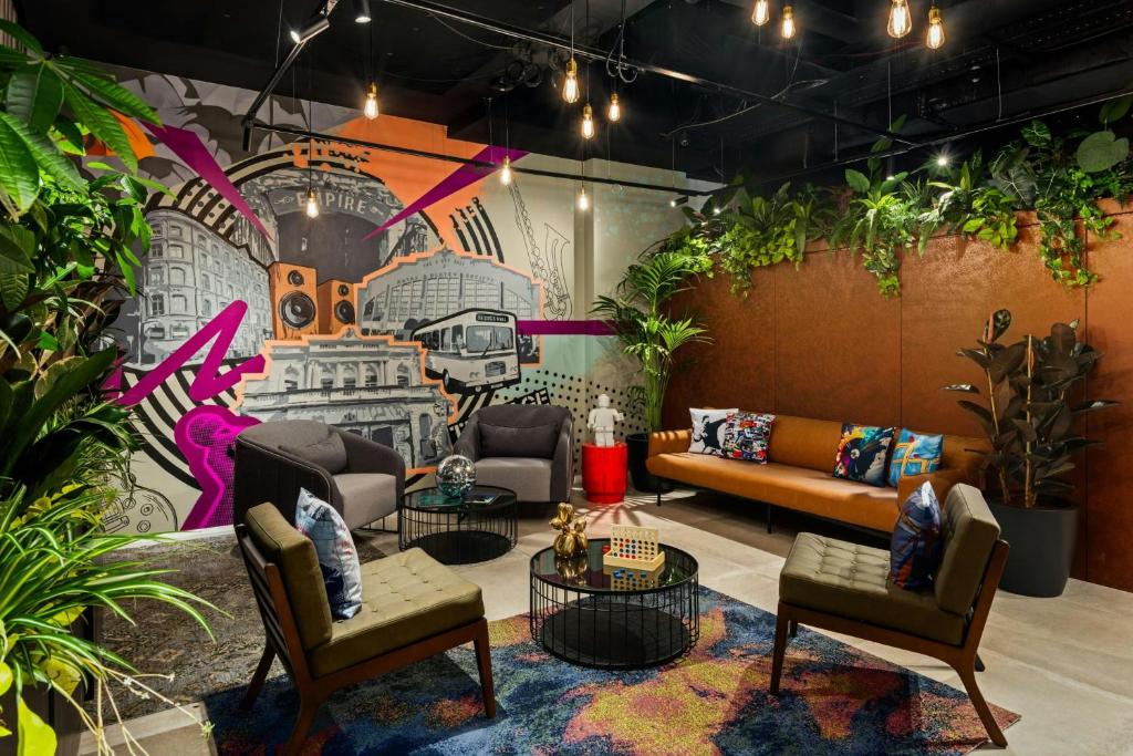 Moxy Belfast City