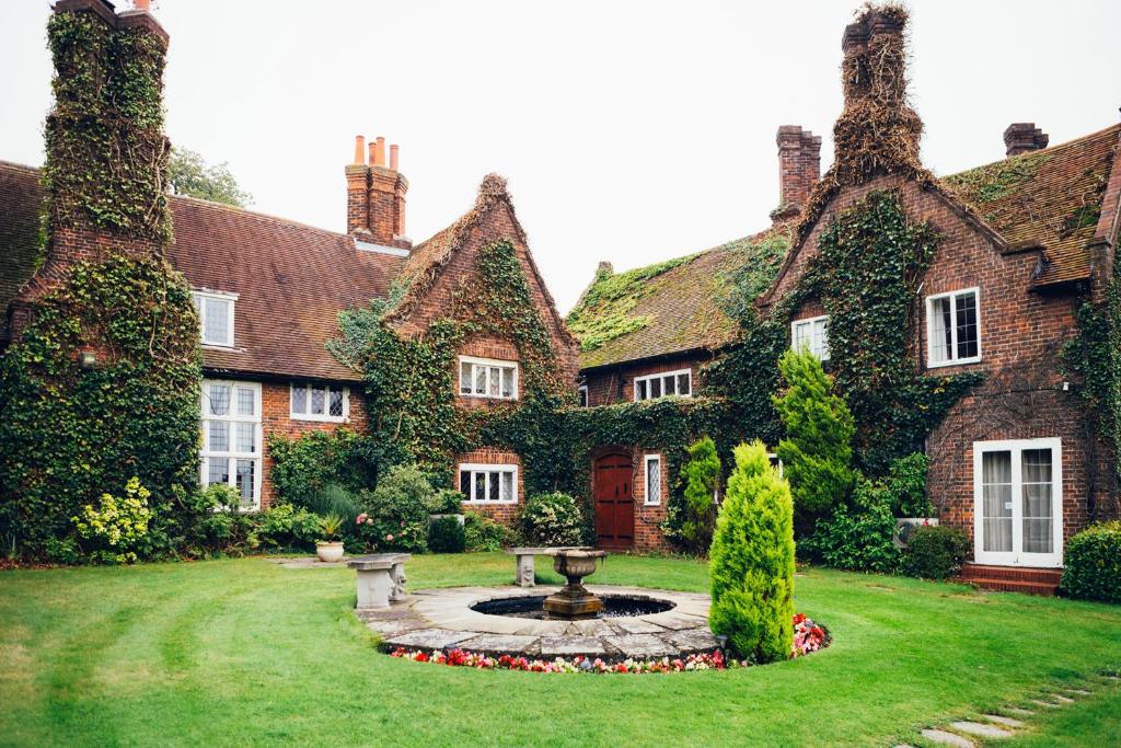 voco Letchworth Hall