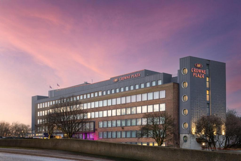 Crowne Plaza London Ealing