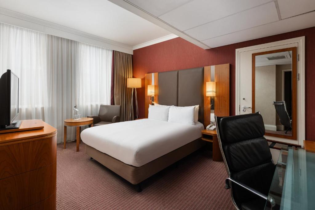 Crowne Plaza London Ealing
