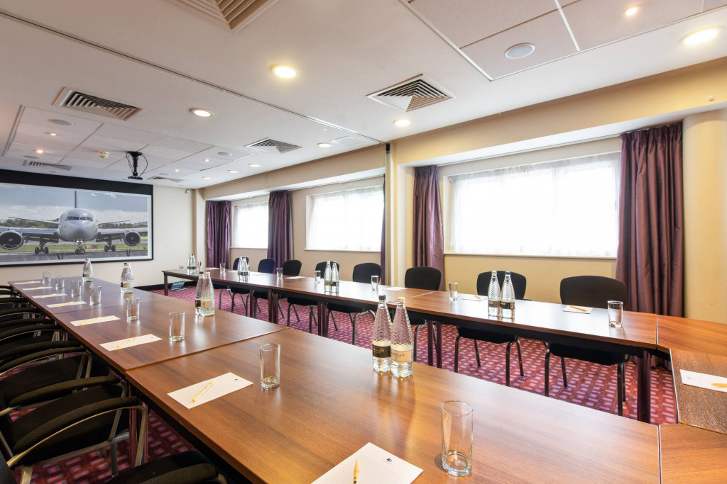 DoubleTree by Hilton London Heathrow Airport