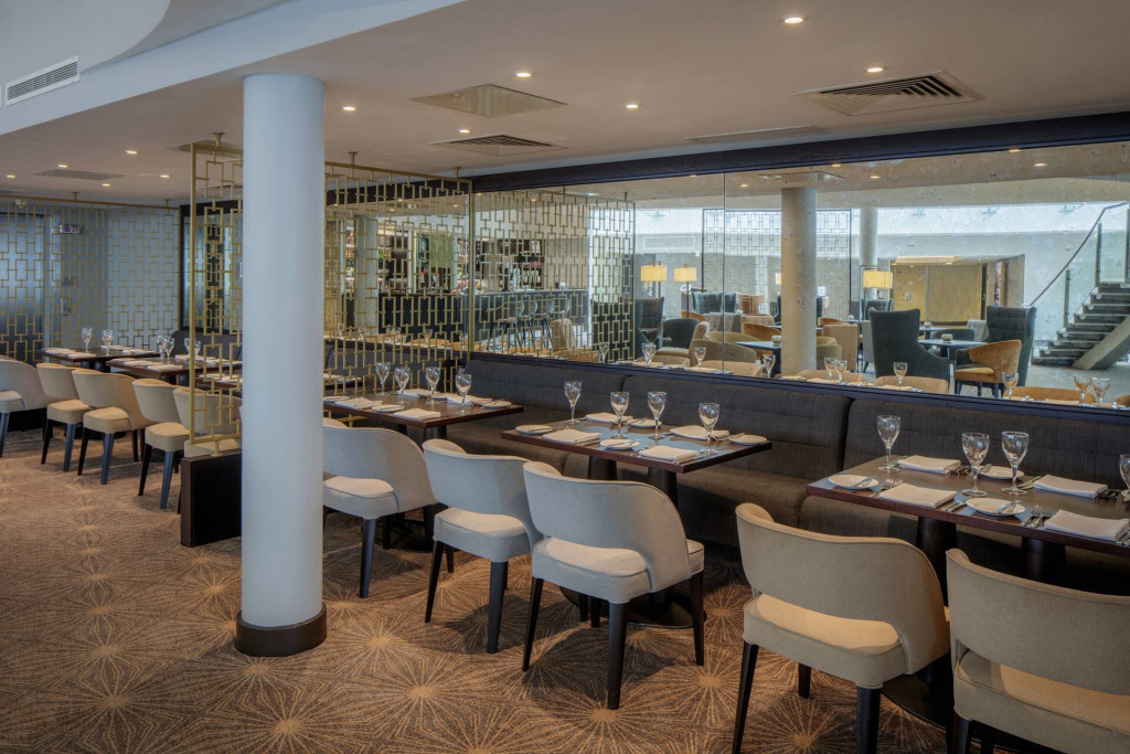 DoubleTree by Hilton London Heathrow Airport
