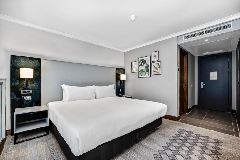 DoubleTree by Hilton London Kensington