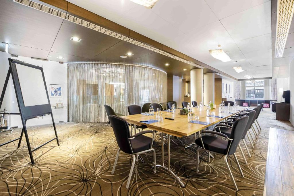 DoubleTree by Hilton London Kensington