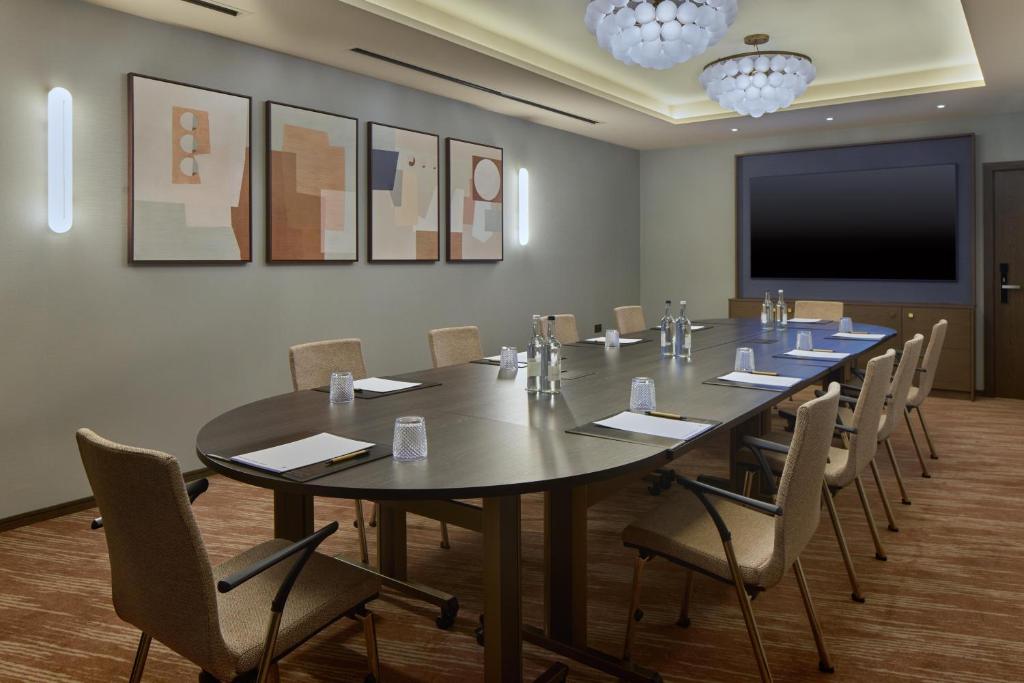 DoubleTree by Hilton London West End