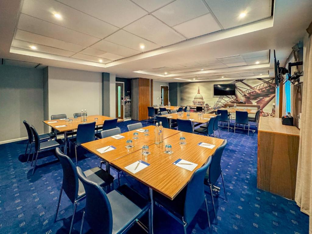 Holiday Inn Express London Stratford