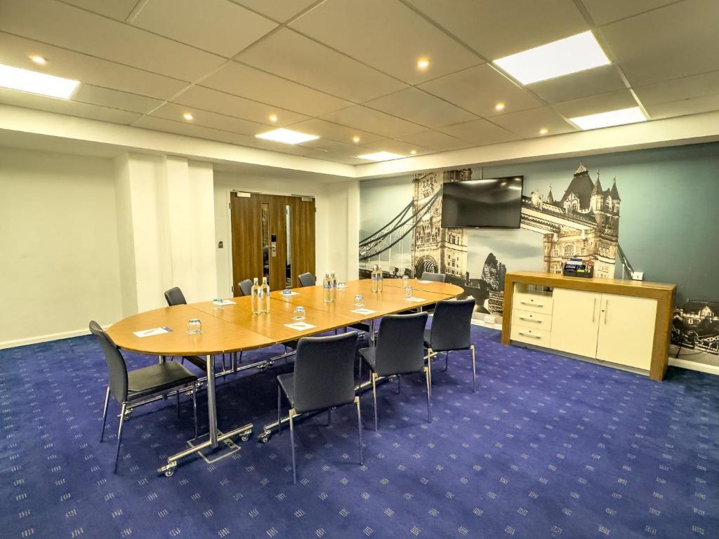 Holiday Inn Express London Stratford