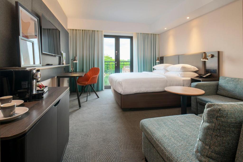 Holiday Inn London Brentford Lock