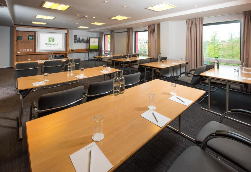 Holiday Inn London West