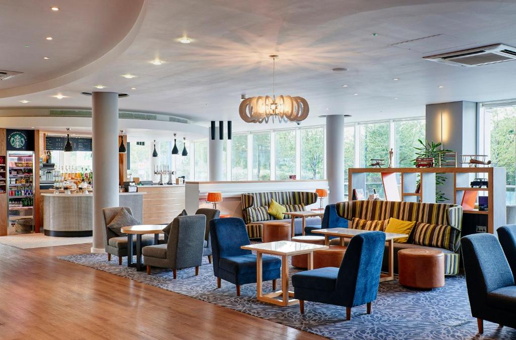 Holiday Inn London West