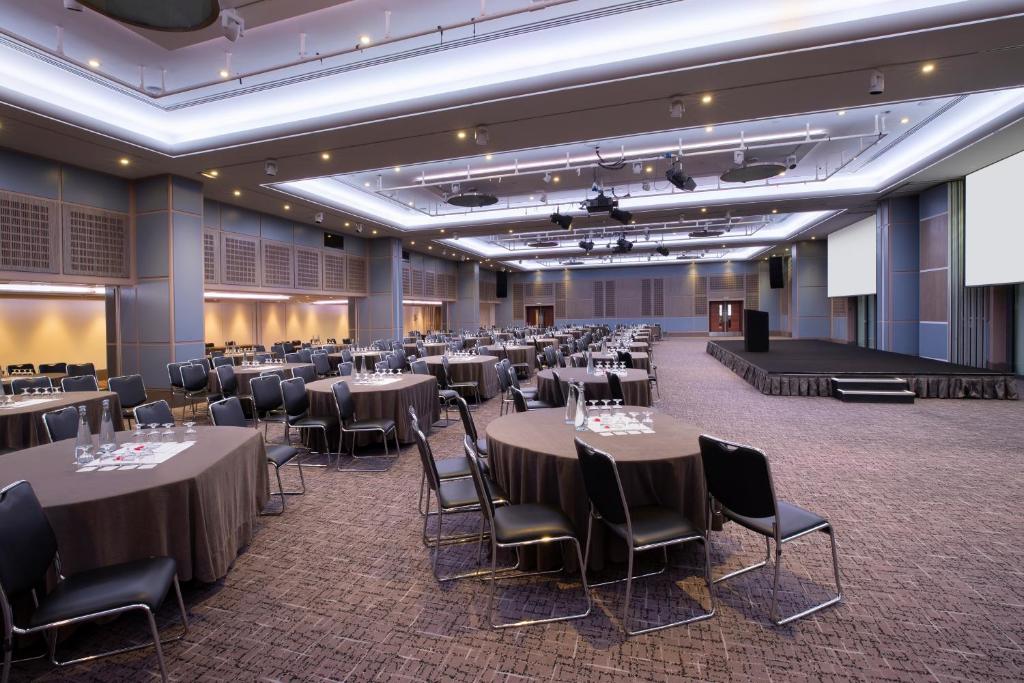 Leonardo Royal Hotel London Tower Bridge