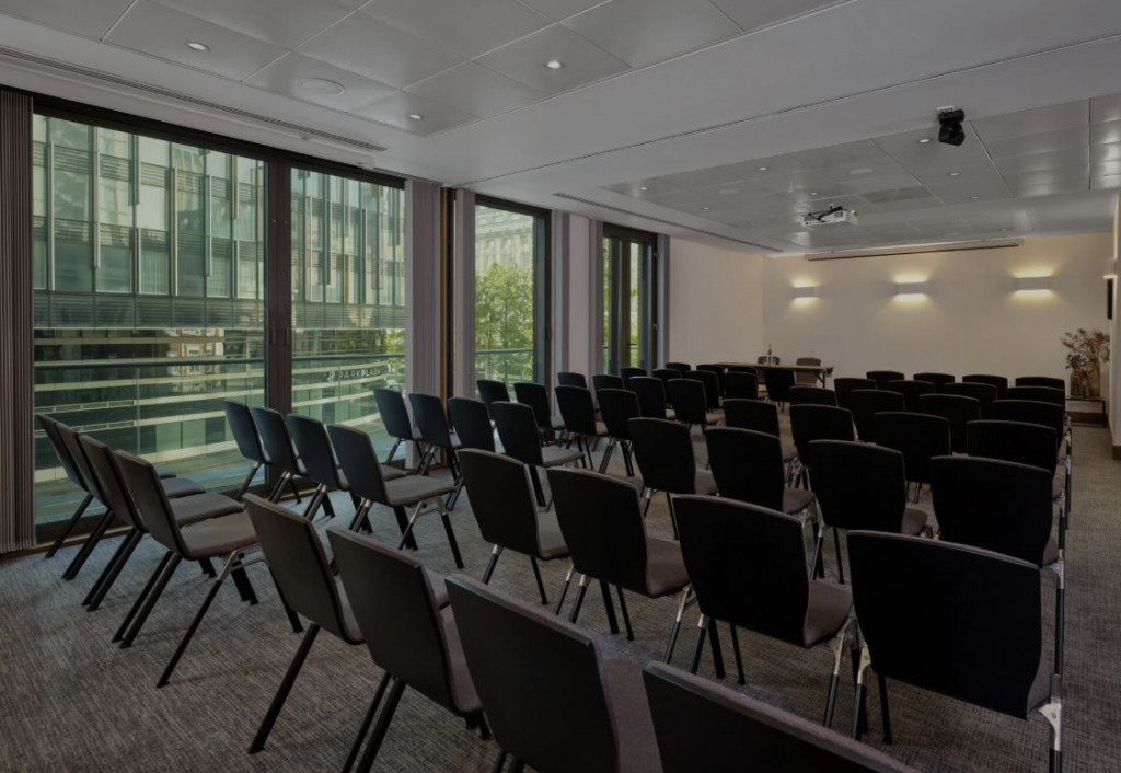 Park Plaza County Hall London