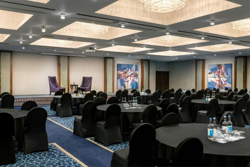 Renaissance London Heathrow Hotel