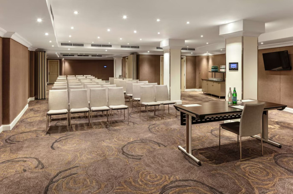 Radisson Blu Hotel, London Tottenham Court Road